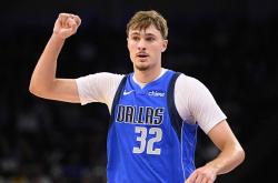 黄蜂大胜魔术，超级新秀克尼佩尔受伤，弗拉格最佳新秀呼声再起