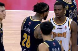 CBA新賽(sài)季大黑马签约巨(jù)星，引发总决賽(sài)争议！