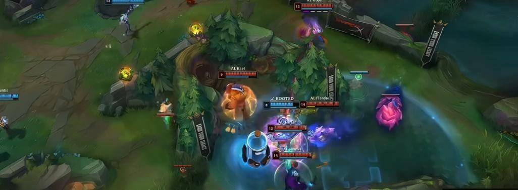 《LOL比赛策略对决超燃,这款三国游戏策略玩法等你探》