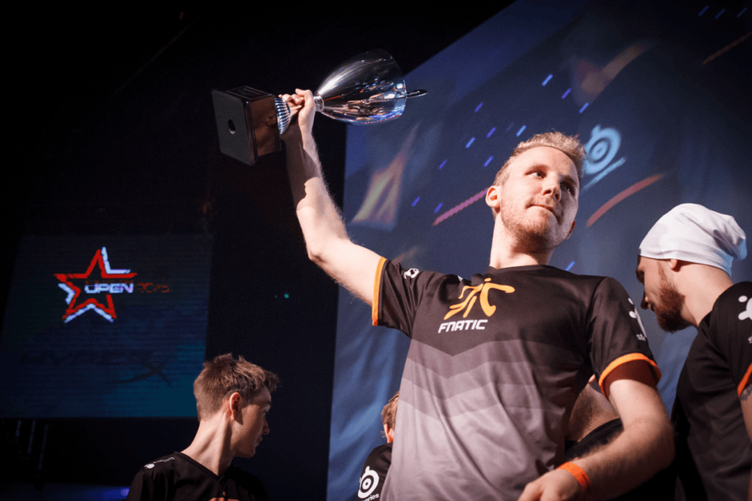 民间的游戏战术，为啥能“打败”职业选手？