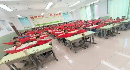 【强国复兴有我，争当新时代好少年】忻州市长征小学开展“红领巾的骄傲，队史我知道”主题队会开启新学期红色篇章