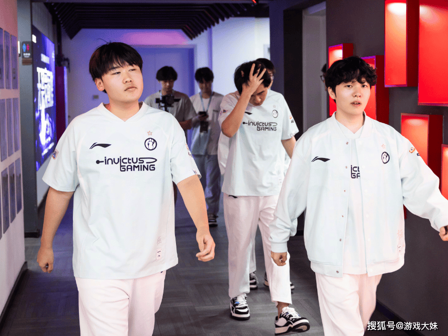 LPL冒泡赛门票公布，价格太高被网友抵制，是因为有IG战队所以涨价？