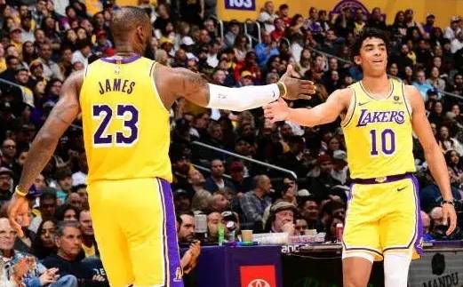 2016年NBA总决赛欧文为何fmvp一票难求？