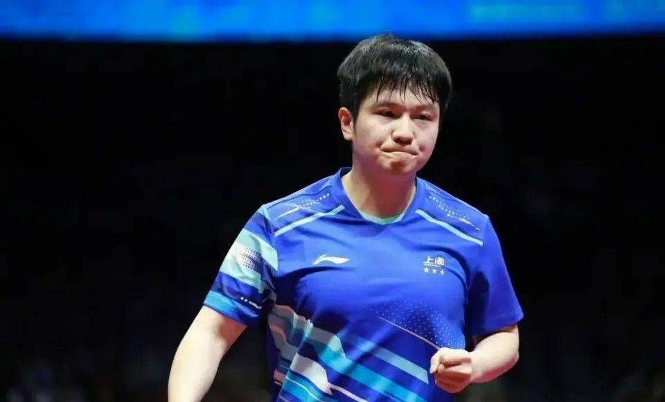 樊振东4-2逆袭王楚钦！以下克上的胜利，证明冠军底蕴不会褪色