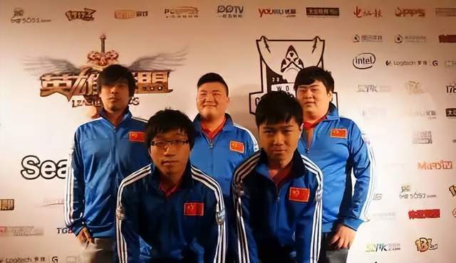 LOL传奇选手公布恋情！发博晒照被夸夫妻相，女方身份曝光